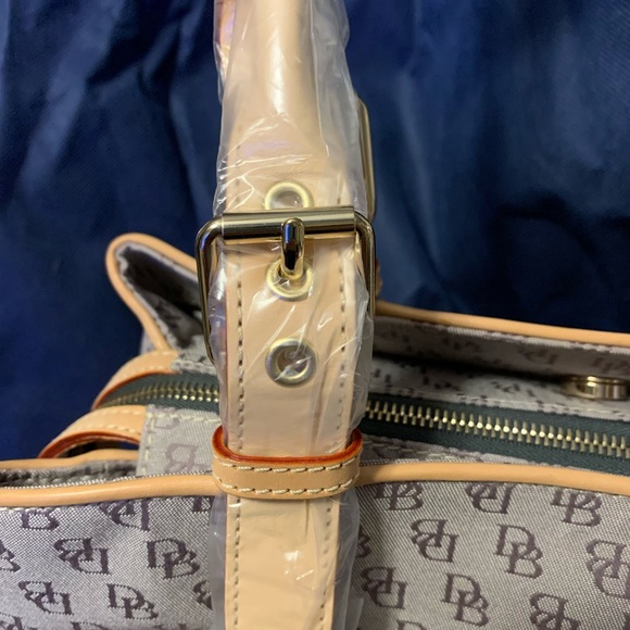 BNWT Dooney & Bourke Buckle Satchel 👜 Authentic Rare - Picture 5 of 10